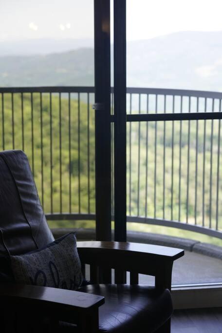 Altitude Adjustment Atop Sugar Mountain At Sugar Top Extérieur photo